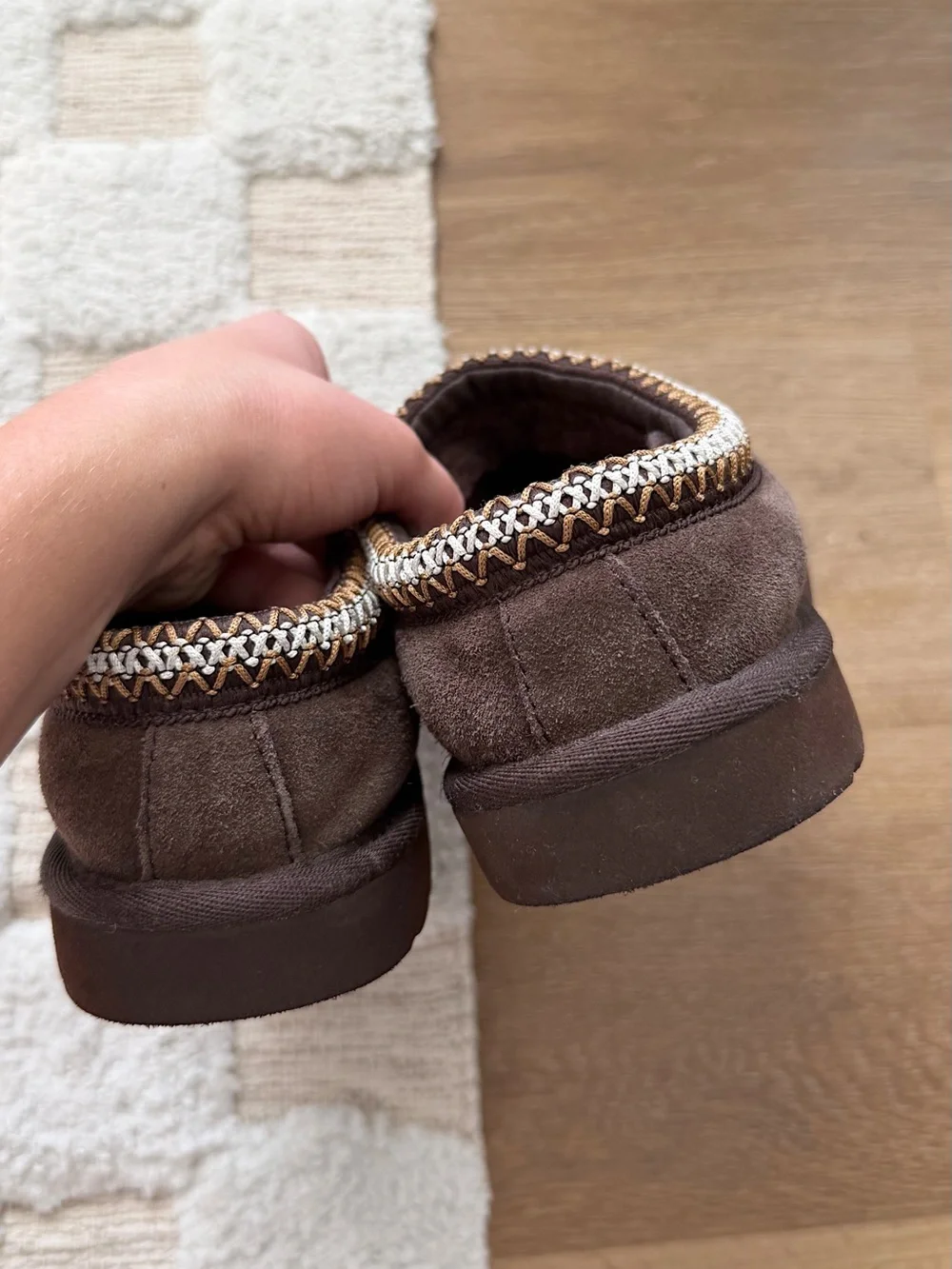 UGG size tag